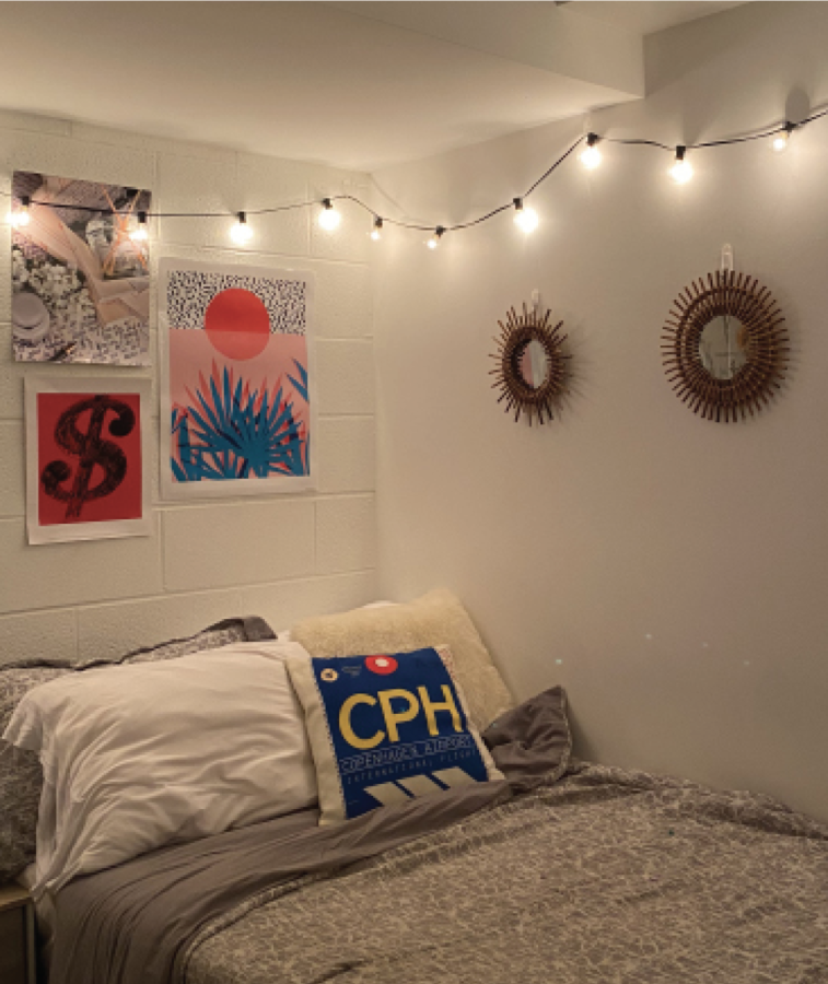 University students decorate their rooms