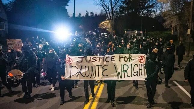 Protestors+marched+in+Portland+following+the+death+of+Wright.