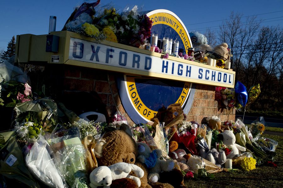 Oxford+High+School+remembers+the+four+lives+lost+at+a+memorial+on+campus.