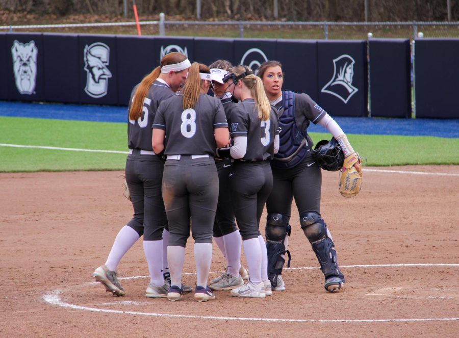 Softball+earns+first+home+win+of+the+season+on+Sunday+vs+Delaware.+