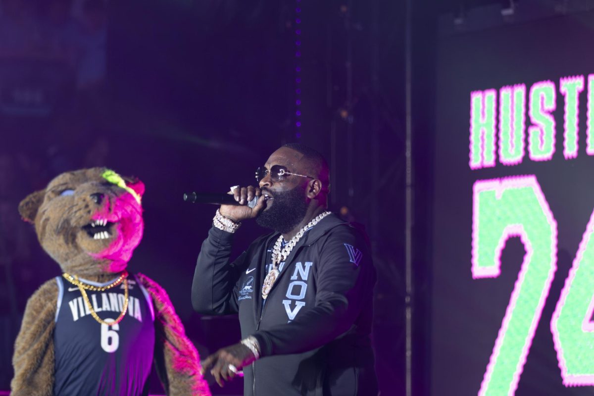 Rick Ross performed at this years Hoops Mania. He also performed at Hoops Mania in 2012.