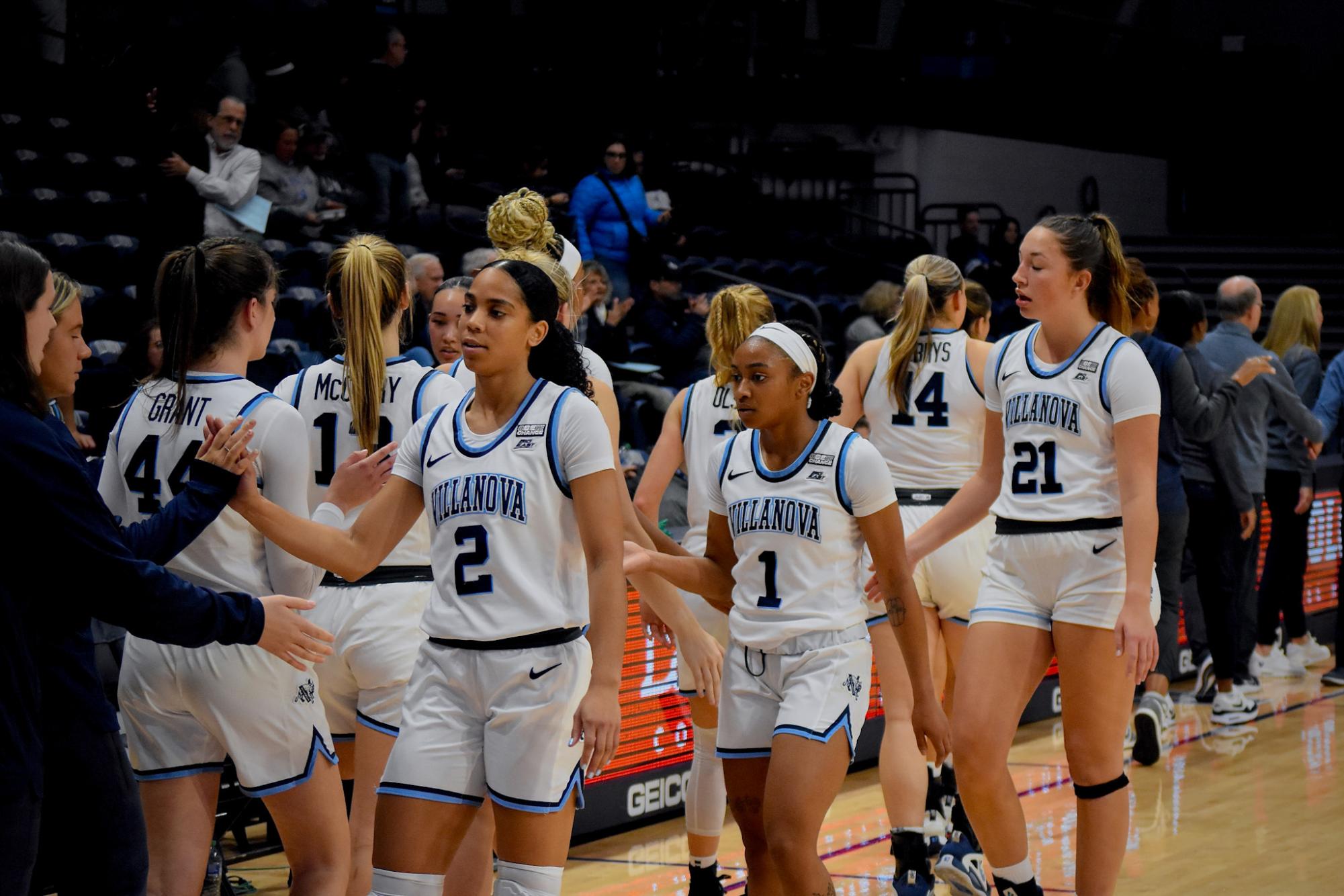 WBB Signs Three Guards In 2024 Recruiting Class – The Villanovan