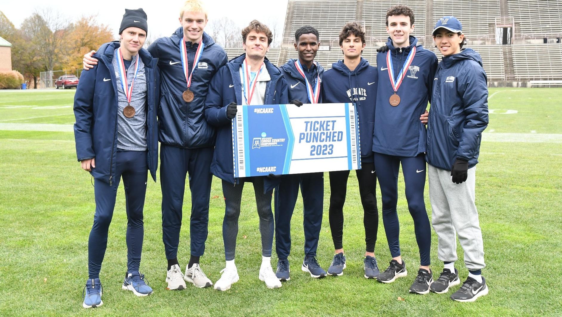 Men’s XC Qualifies for NCAA Championships, Women’s XC Fifth at