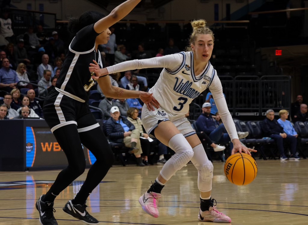 Junior guard Lucy Olsen recorded 29 points in Villanovas 75–60 win over VCU in the first round of the WBIT on March 21.