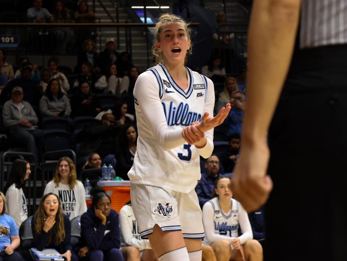 Junior guard Lucy Olsen scored 22 in the loss to Illinois.
