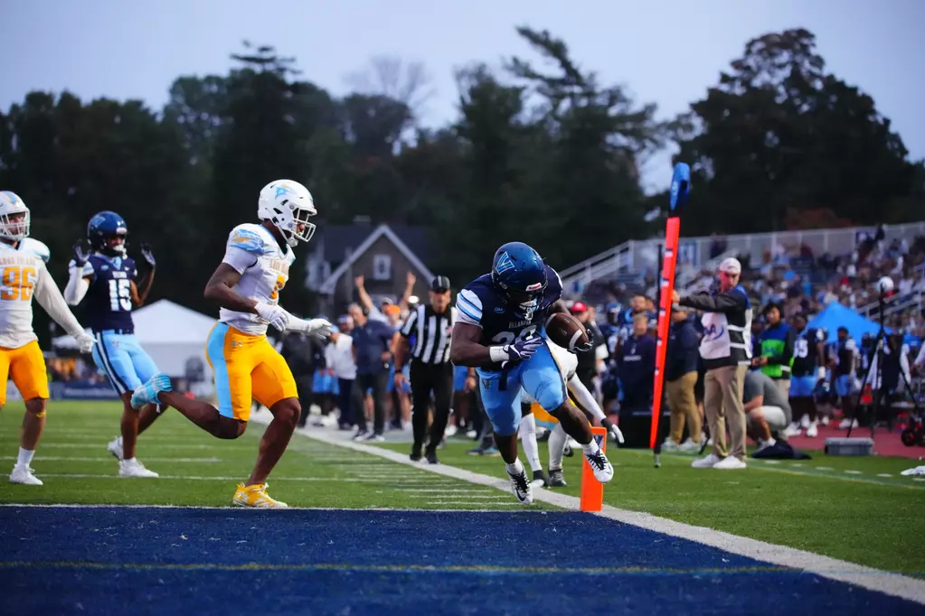 Redshirt freshman Isaiah Ragland scored two rushing touchdowns in Villanova's 24–10 win over LIU on Saturday night.