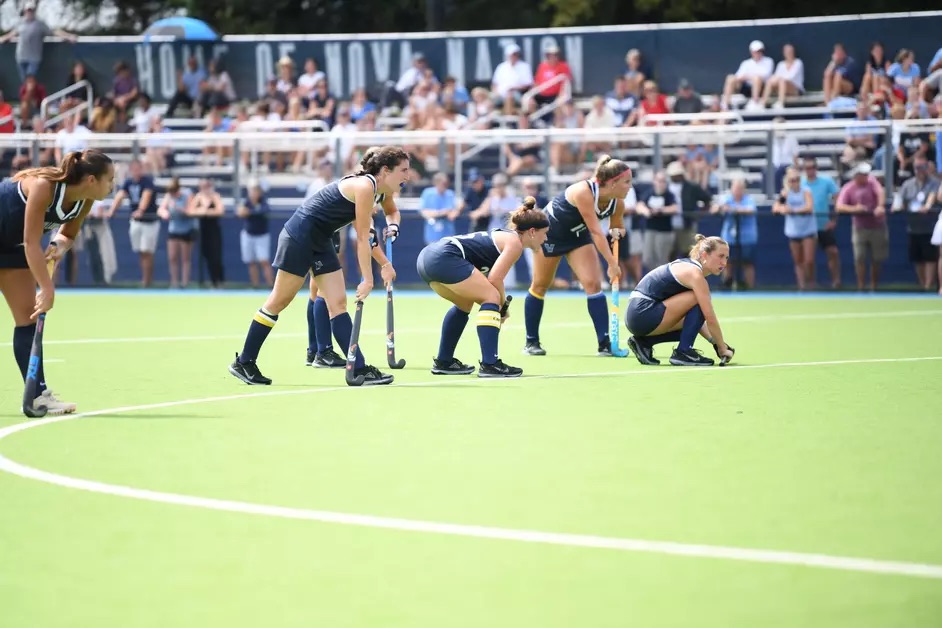 Villanova defeated Quinnipiac, 4–2, on Friday and fell, 2–0, to No. 7 Iowa on Sunday