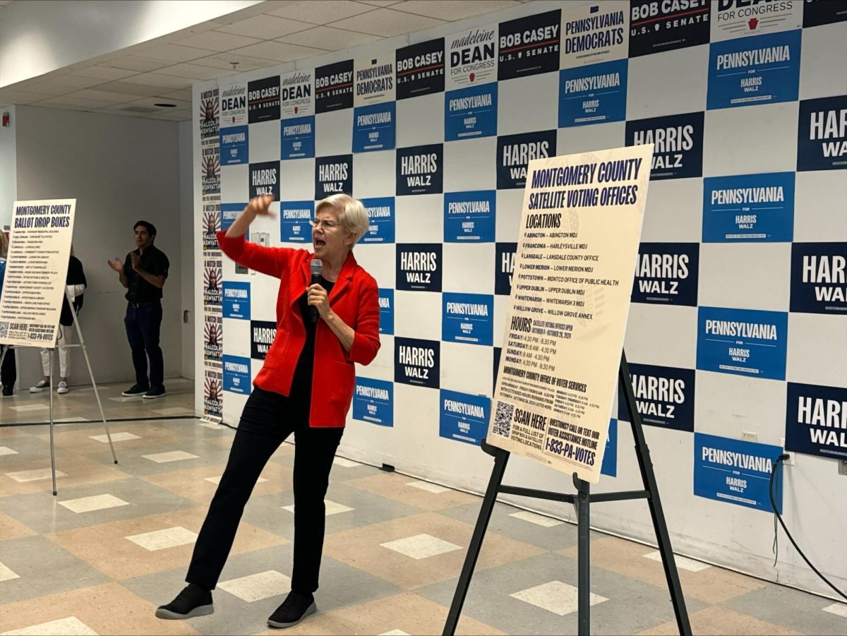 Democratic Senator Elizabeth Warren fires up voters, encouraging them to vote.
