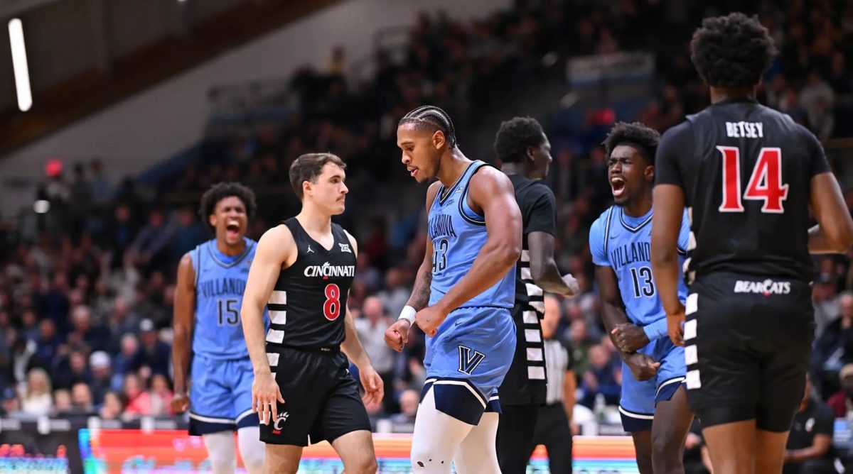 Graduate forward Eric Dixon recorded 31 points and seven rebounds in Villanova's win over Cincinnati Tuesday night.