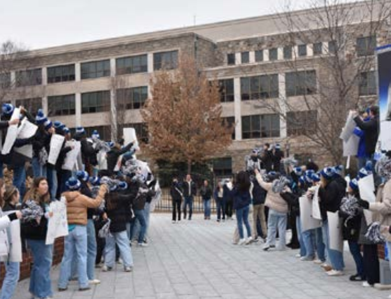 Prospective Students are greeted by a "spirit line" of Villanova Blue Key Members 