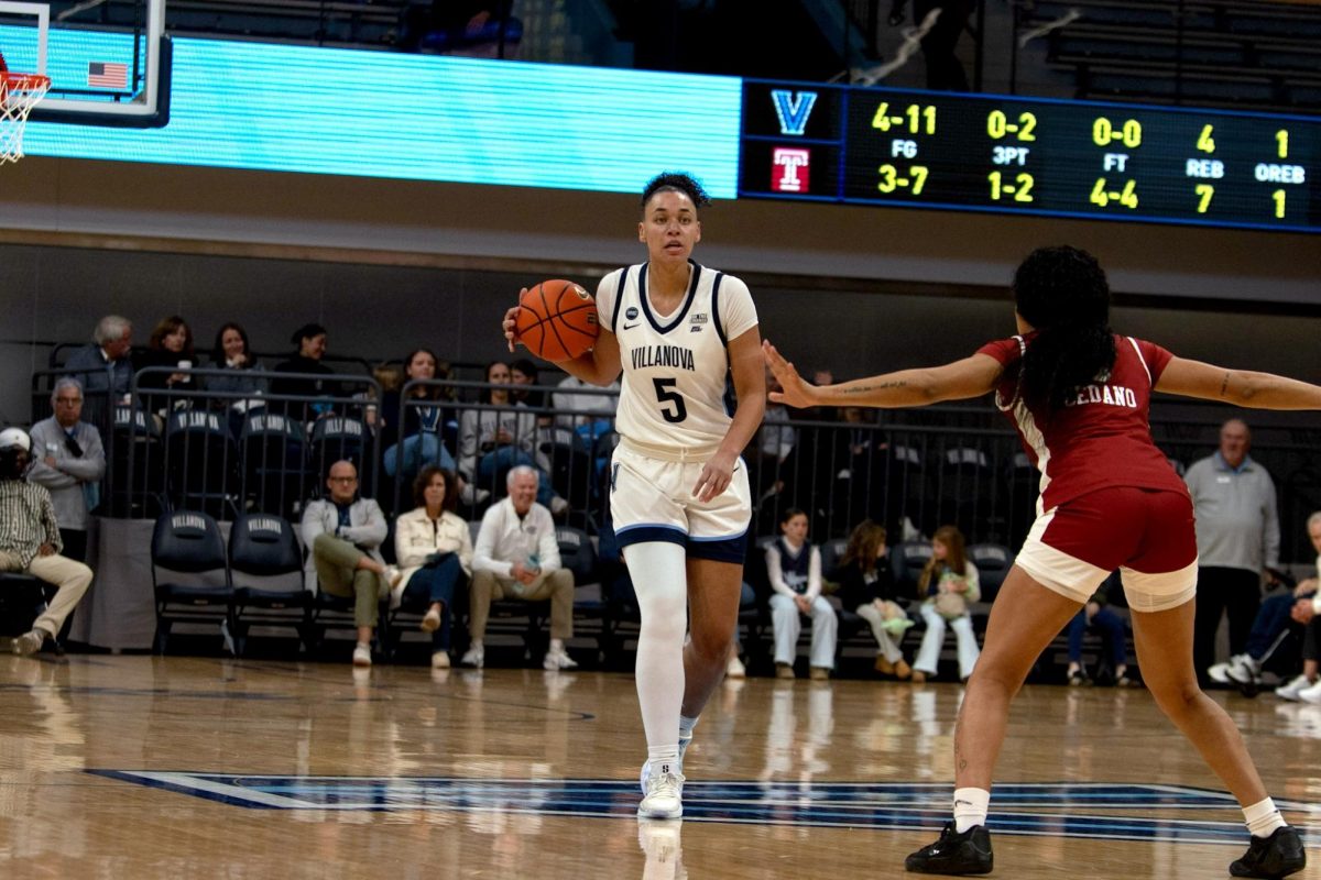 Senior guard Ryanne Allen led the team with a career-high 19 points and six assists, also going 5-for-6 from the three-point range.