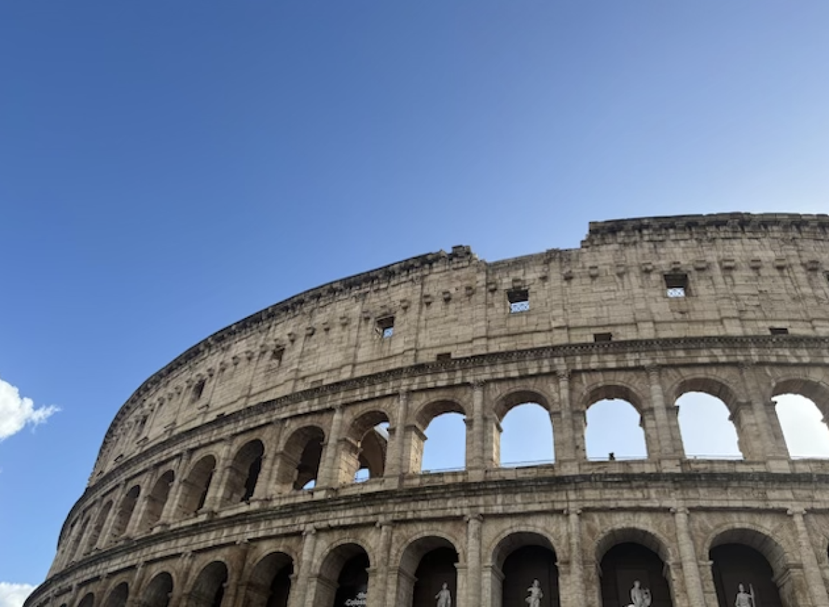 Take in a quintessential sight from Rome.

